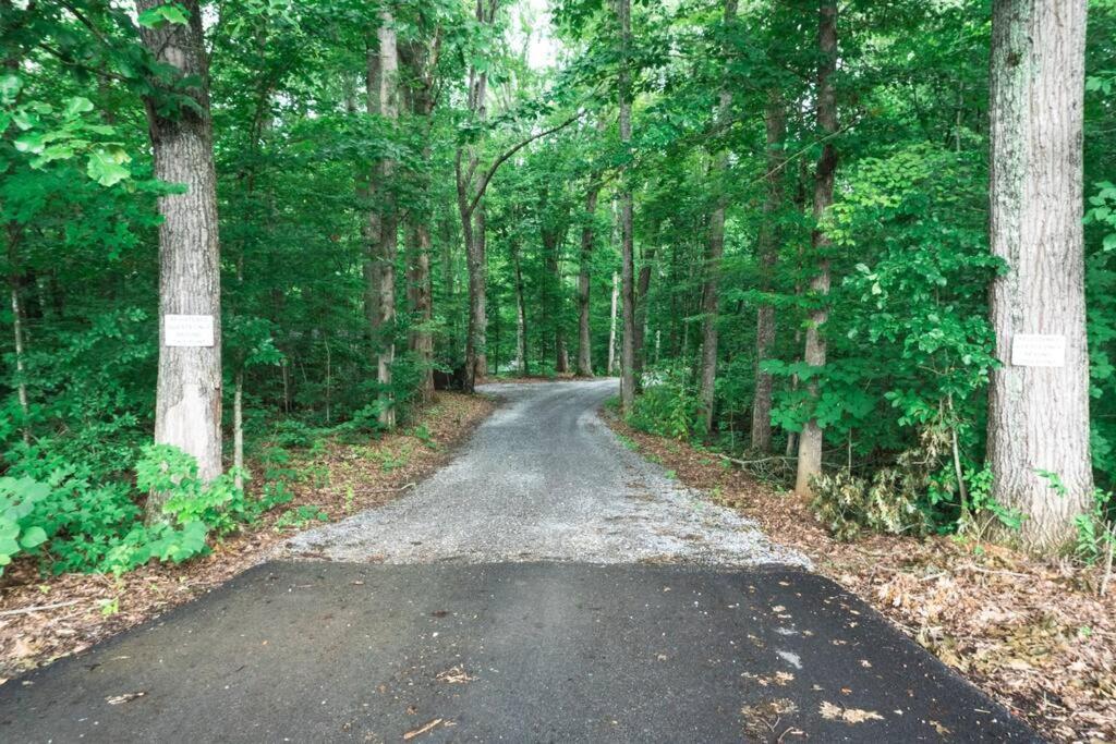 Tiny Home Cottage Near The Smokies #9 Frieda เซอเวียร์วีล ภายนอก รูปภาพ